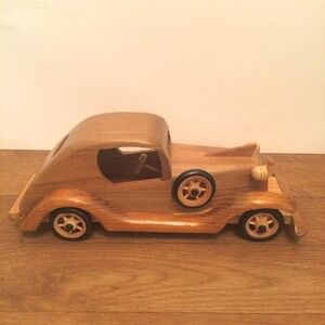 Vintage Wooden Crafted Antique Style Car NEW